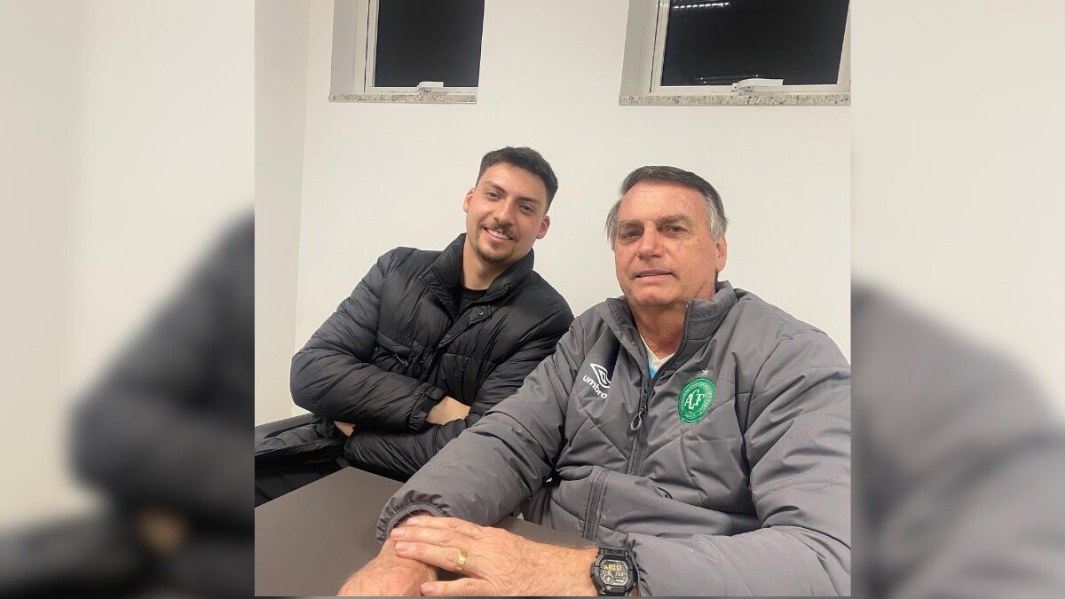 Carro de renan bolsonaro e rebocado apos estacionar em local proibido na grande florianopolis 3