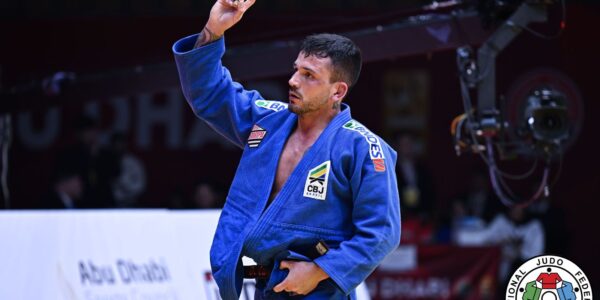 Daniel Cargnin conquista bronze no Grand Slam de judô de Abu Dhabi
