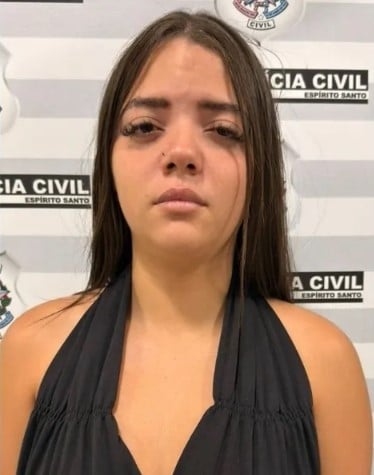 Karine gabrielly de bem moreira de 18 anos mulher do traficante capixaba que morreu no rio de janeiro foi presa por trafico de drogas 2990391