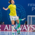 Brasil goleia e avança para semi da Copa do Mundo de futsal