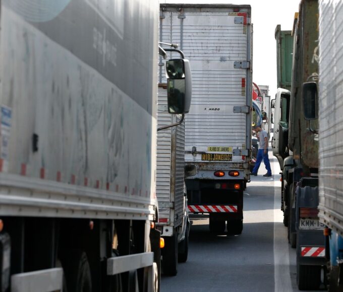 CMN regulamenta linha de R$ 6 bi para financiamento de caminhões