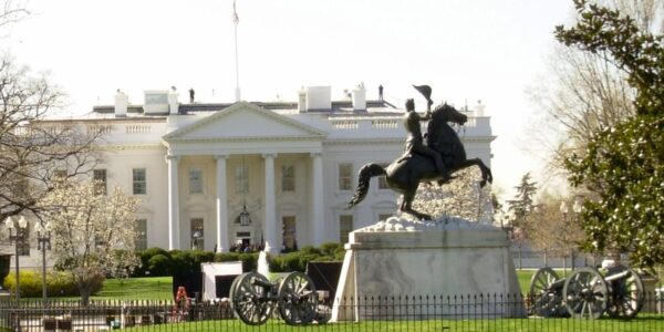 EUA afirmam predomínio na América Latina em recado à China