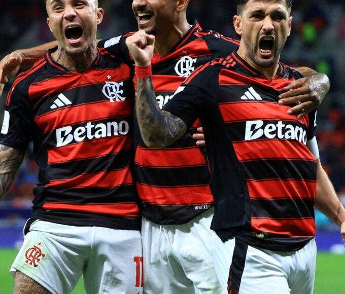 Flamengo enfrenta PSG em busca do título da Copa Intercontinental
