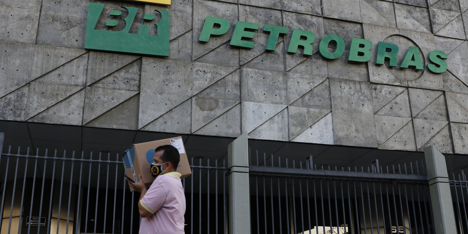 Greve nacional dos petroleiros tem novas adesões