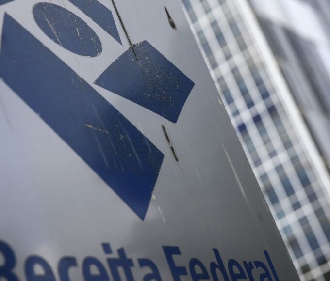 Receita alerta para falsas cobranças com nome e CPF do contribuinte