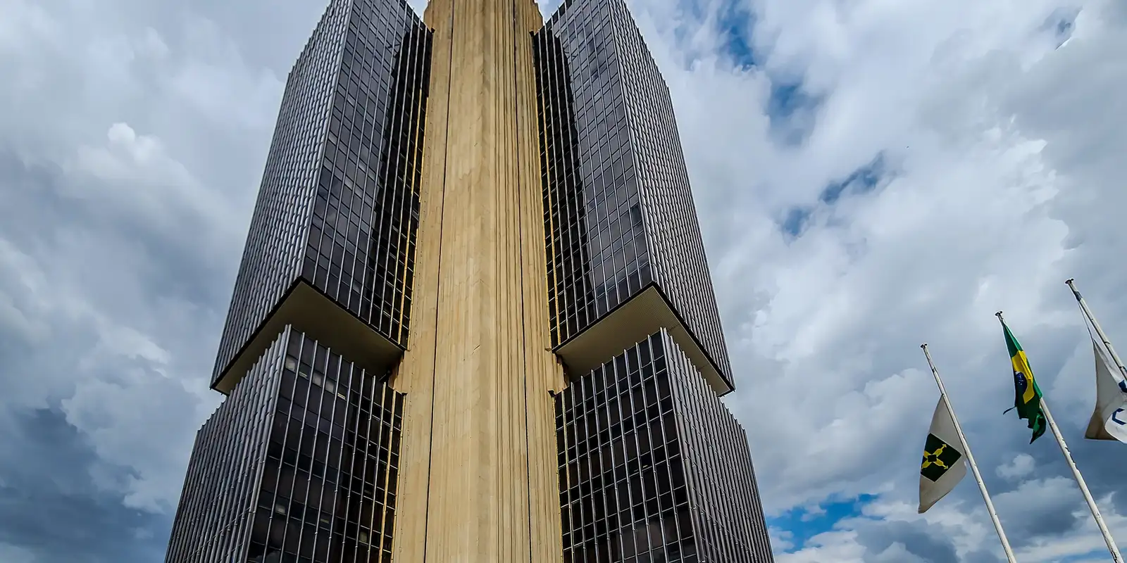 BC mantém juros básicos em 15% ao ano por quinta vez seguida