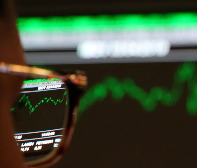 Bolsa volta a bater recorde com redução de tensões externas