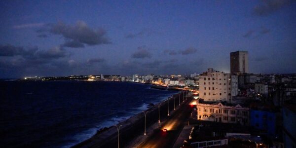 Cuba condena “ataque criminoso” dos EUA contra a Venezuela