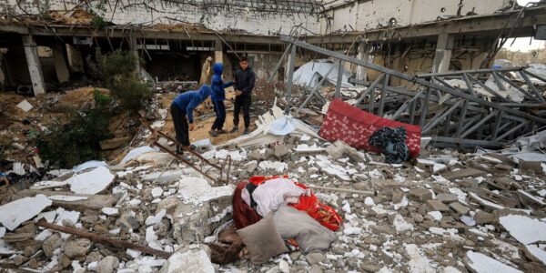 Mais de 100 crianças já foram mortas em Gaza desde 'cessar-fogo'