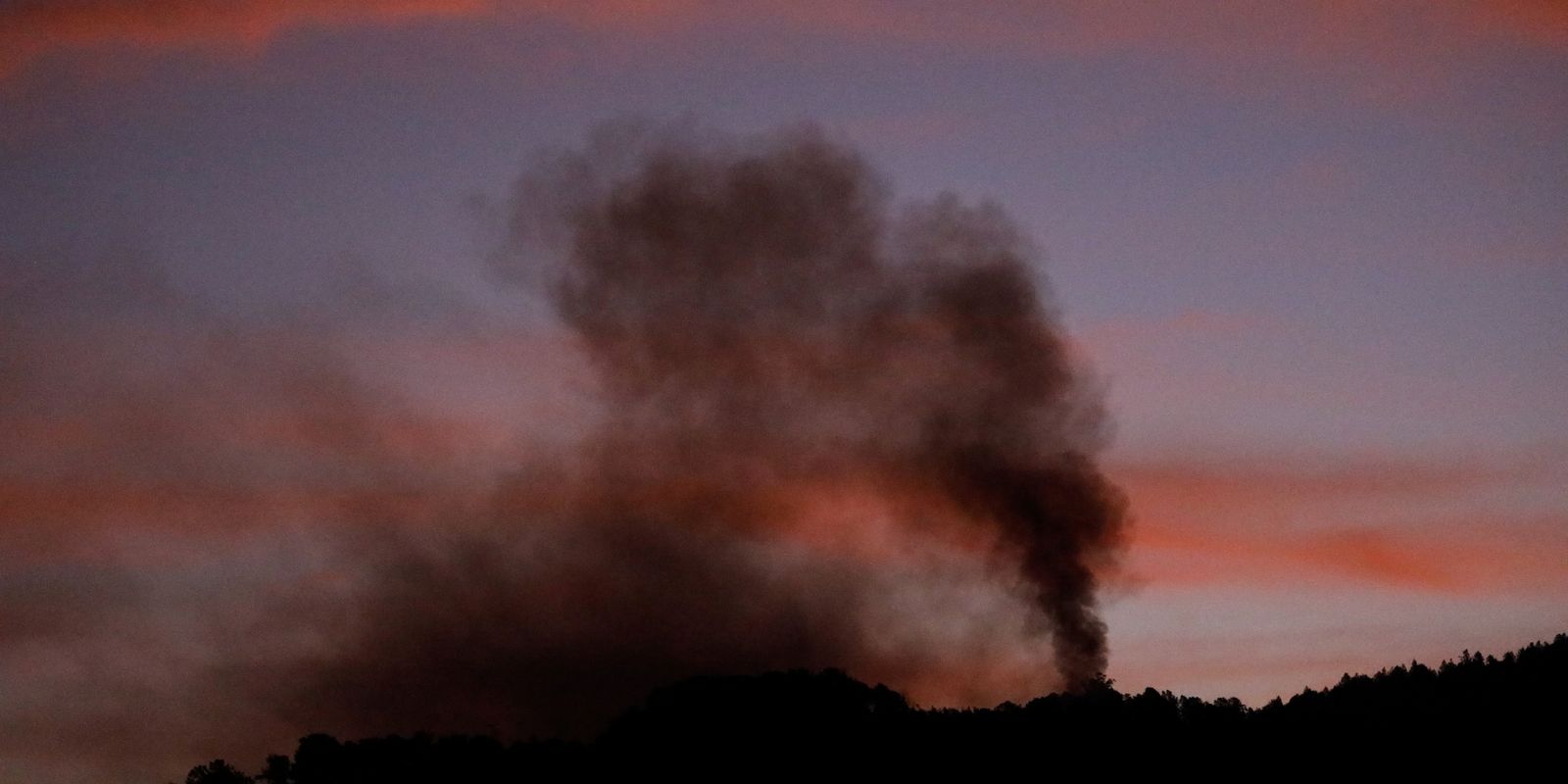 Nº 2 do chavismo pede calma ao povo venezuelano após ataques dos EUA