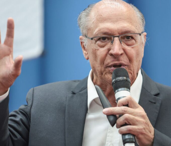 Alckmin anuncia regulamentação de salvaguardas em acordos comerciais