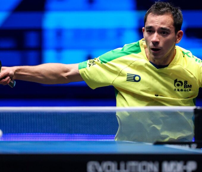 Hugo Calderano estreia com vitórias no Grand Smash de Singapura