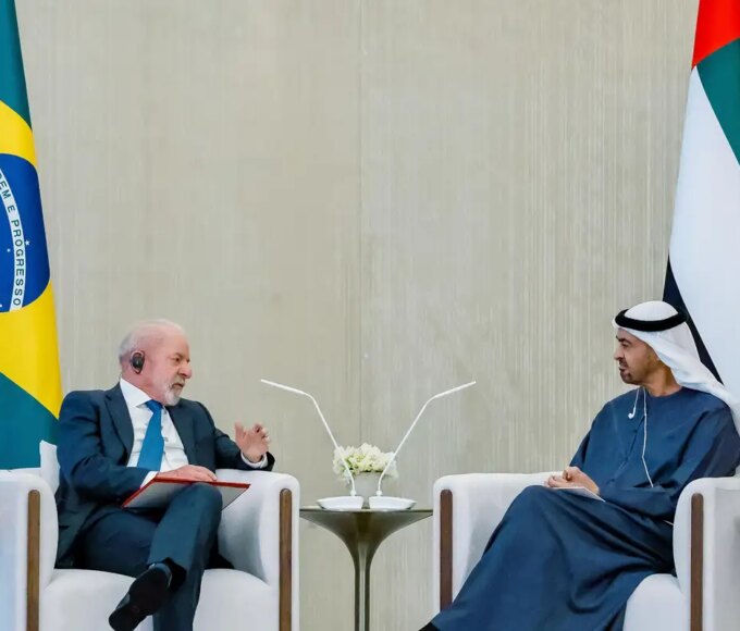 Lula se reúniu com presidente dos Emirados Árabes Unidos