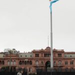 Reforma de Milei aumenta lucro e subjuga trabalhador, diz advogado