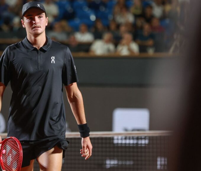 Rio Open: João Fonseca mira final nas duplas após queda em simples