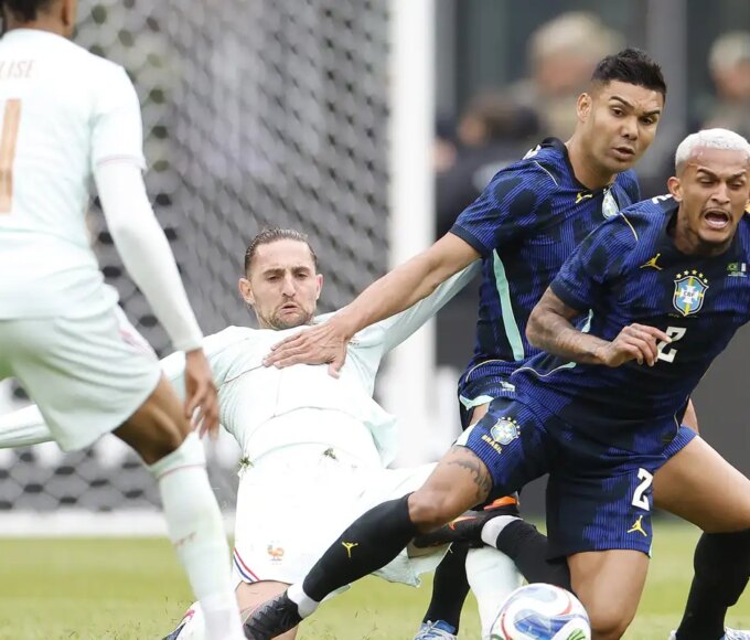 Brasil joga mal e perde de 2 a 1 para a França nos EUA