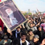 Com morte de Khamenei, Irã forma conselho de governo com aiatolá Arafi