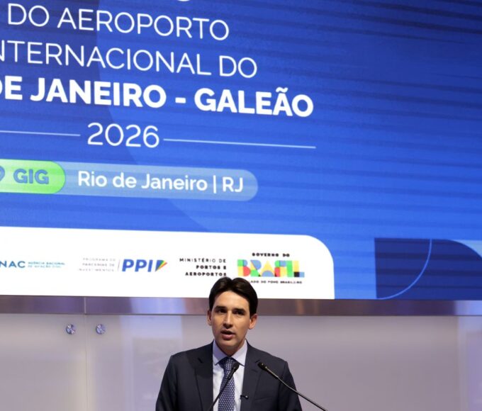 Expectativa é leiloar Aeroporto de Brasília em novembro, diz ministro