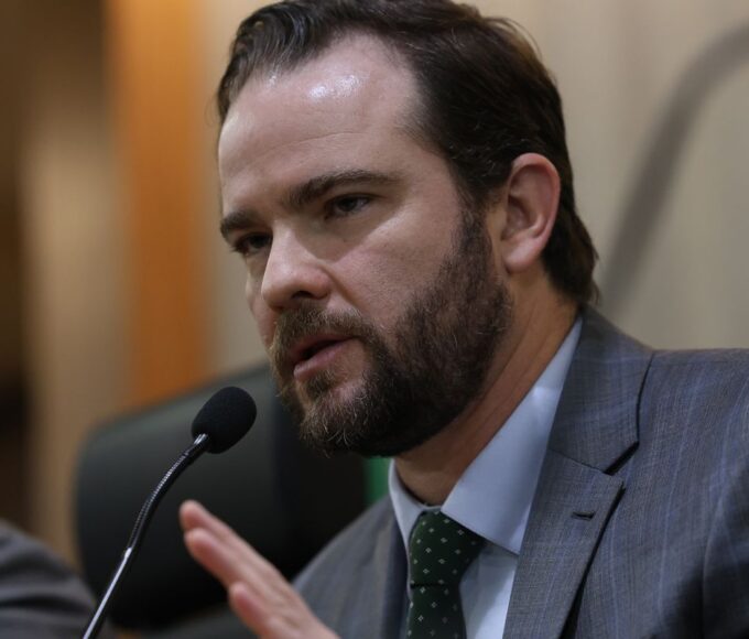 Fazenda pede que Receita Federal automatize declaração anual do IR