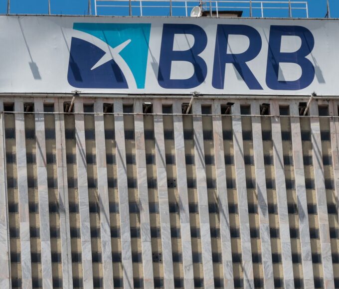 Governo do DF sanciona lei para socorrer BRB com imóveis públicos