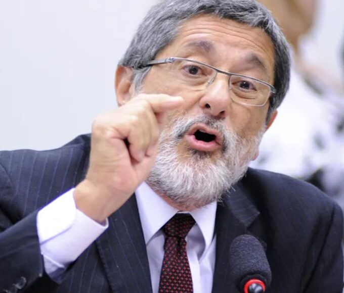 Guerra expõe risco energético do Brasil, diz ex-chefe da Petrobras