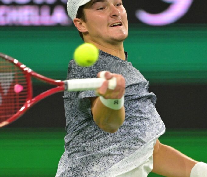 João Fonseca deixa Indian Wells mais confiante, após embate com Sinner