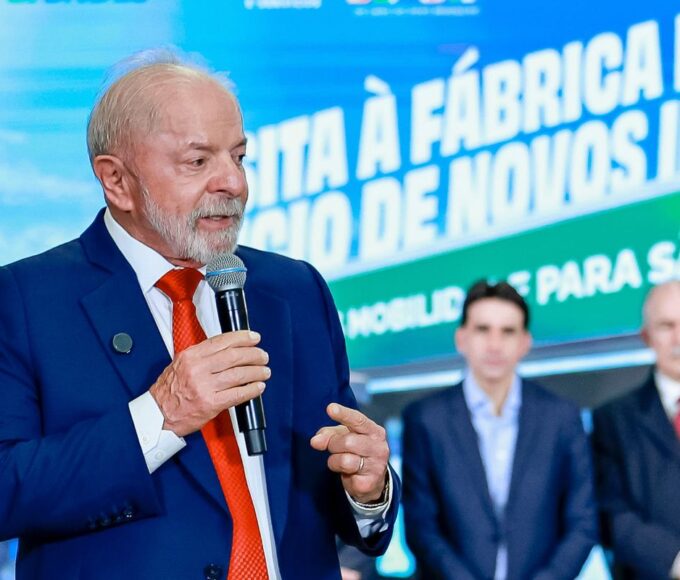 Lula defende parcerias externas para trazer novas tecnologias ao país