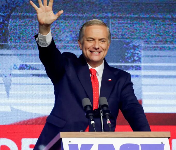 Lula vai participar da posse de Kast na presidência do Chile