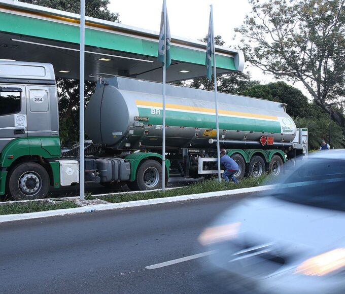 Mais de 80% dos estados aderem a subsídio a diesel importado