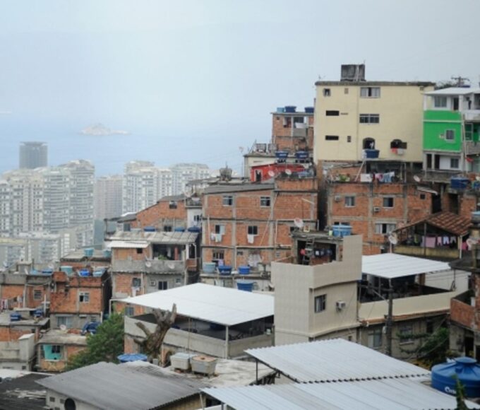 Petróleo pressiona e “inflação do aluguel” da FGV fecha março em 0,52%