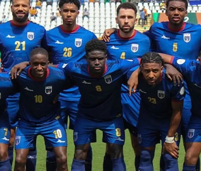 Tubarões Azuis nadam contra a corrente rumo à Copa 2026