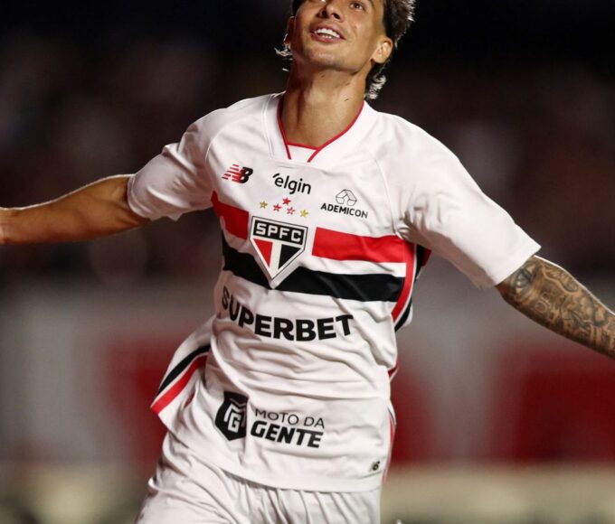 Brasileirão: Ferreira brilha e São Paulo aplica 4 a 1 no Cruzeiro