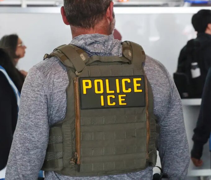 EUA pedem saída de “funcionário brasileiro” por manipular imigração