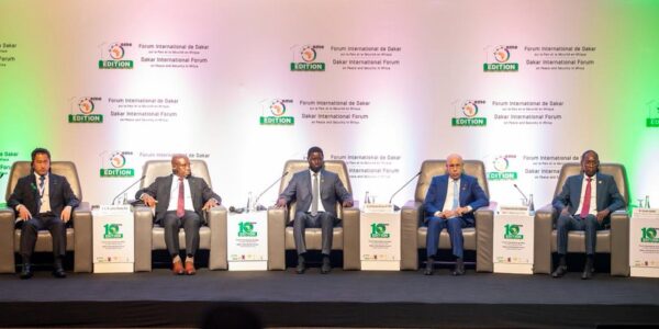 Líderes africanos pedem soberania e integração para superar terrorismo