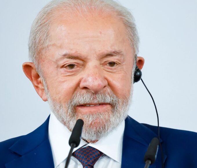 Lula chega à Alemanha para assinar parcerias comerciais e de inovação