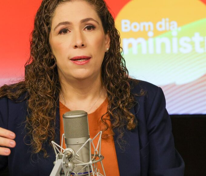 Novos cargos são para recompor capacidade do Estado, diz ministra