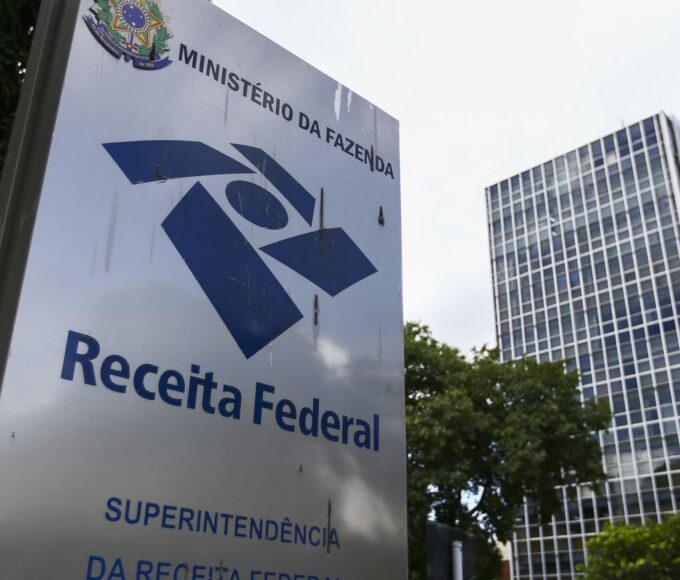 Arrecadação federal bate recorde e supera R$ 278 bilhões em abril