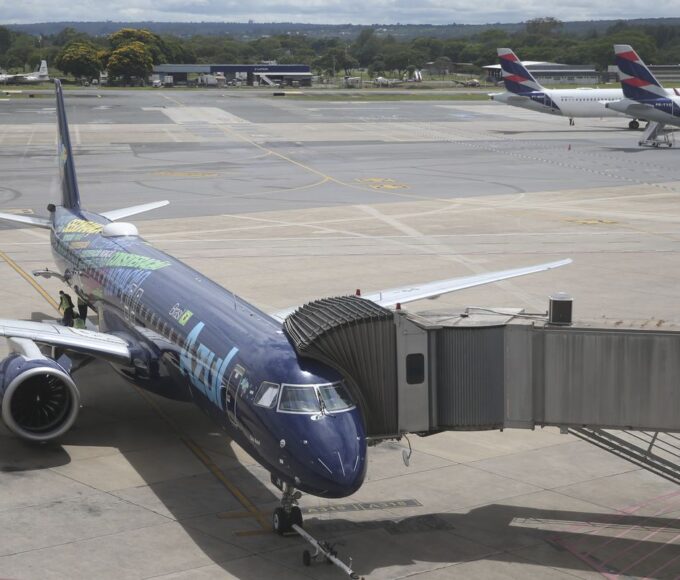 CMN regulamenta linha emergencial para auxílio a companhias aéreas