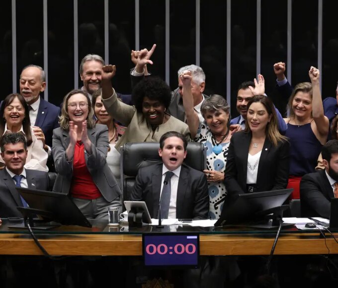 Câmara aprova prisão para aumento abusivo no preço dos combustíveis