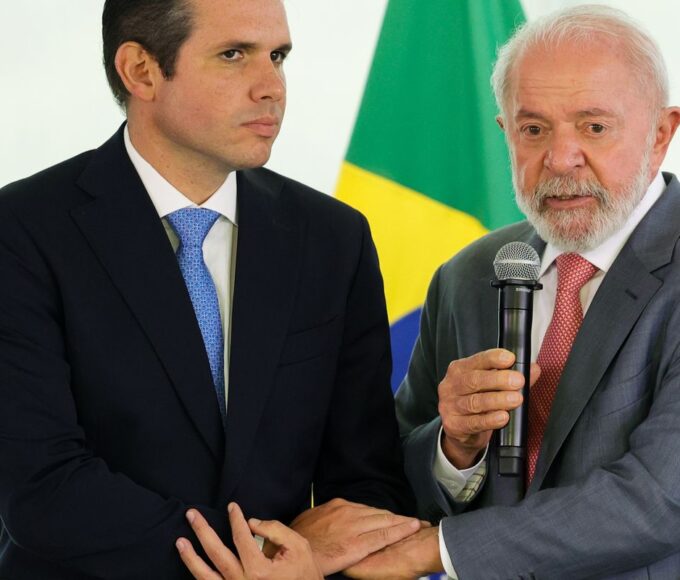 Lula comemora acordo com Hugo Motta para o fim da escala 6x1