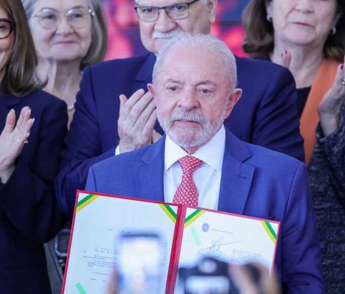 Lula sanciona lei que cria Cadastro Nacional de Agressores de mulheres
