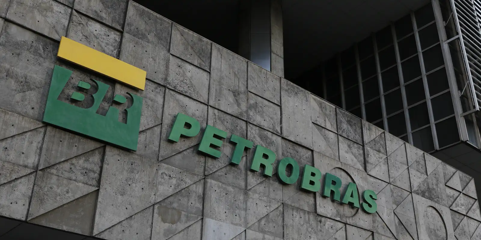 Petrobras implementa desconto no diesel a partir de segunda-feira