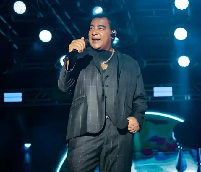 Raça Negra e Jorge Aragão fazem show em Vila Velha