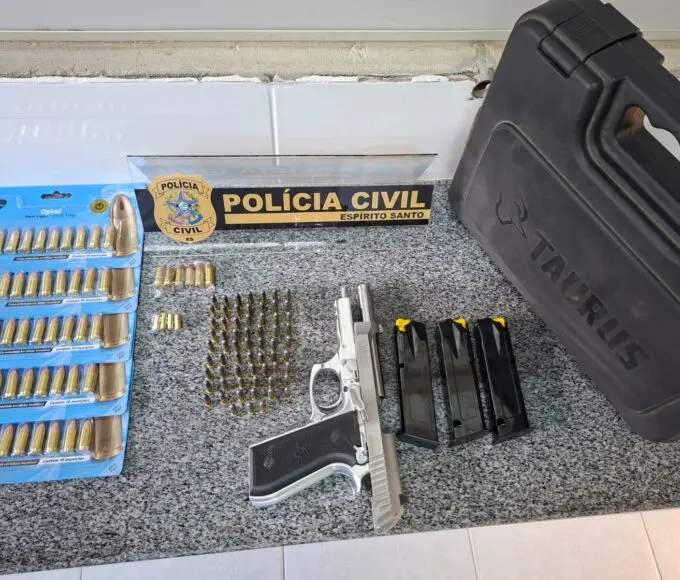 Polícia Civil prende homem em flagrante por posse ilegal de arma de fogo e munições em São Domingos do Norte
