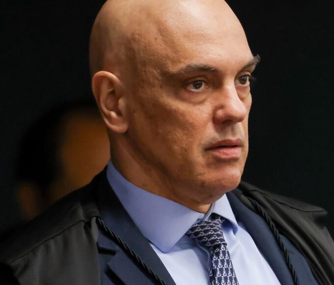 Alexandre de Moraes será defendido pela AGU em processo movido nos EUA