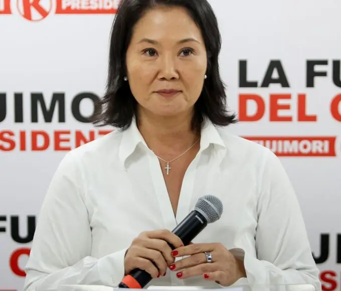Após longa apuração, Keiko Fujimori é eleita presidente no Peru