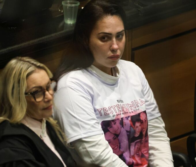 Após perdão, Monique Medeiros, mãe de Henry Borel, deixa a prisão