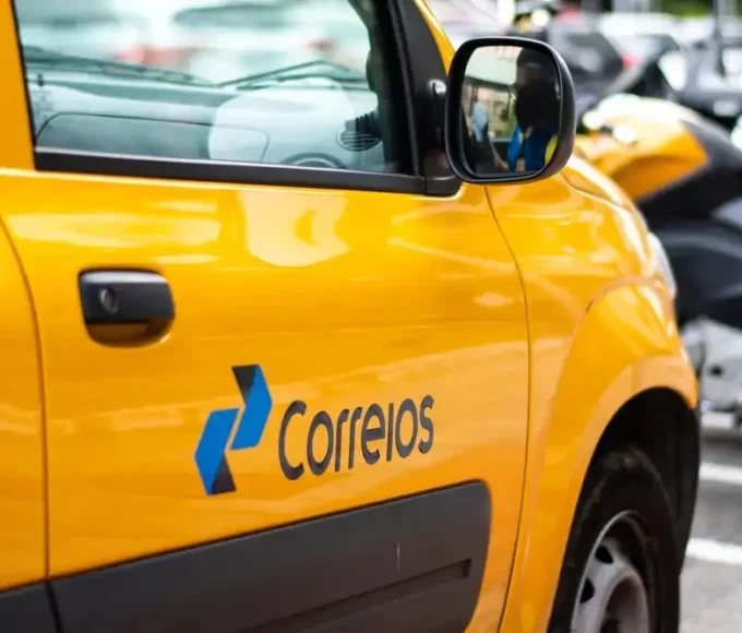 Desconto de 24% no salário atinge cerca de 1,7 mil empregados dos Correios no Espírito Santo