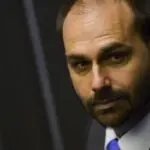 Eduardo Bolsonaro é condenado a 4 anos por coação no curso do processo