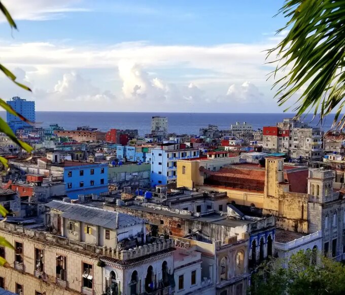 Em novas sanções, EUA miram empresa de mineração e presidente de Cuba